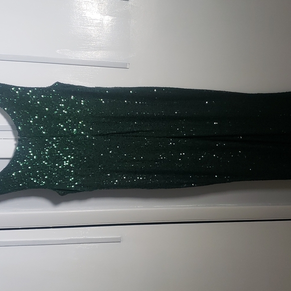 Dress - Picture 4 of 4